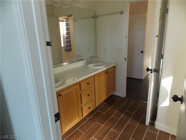 Building Photo - 1208 Olivia Pkwy