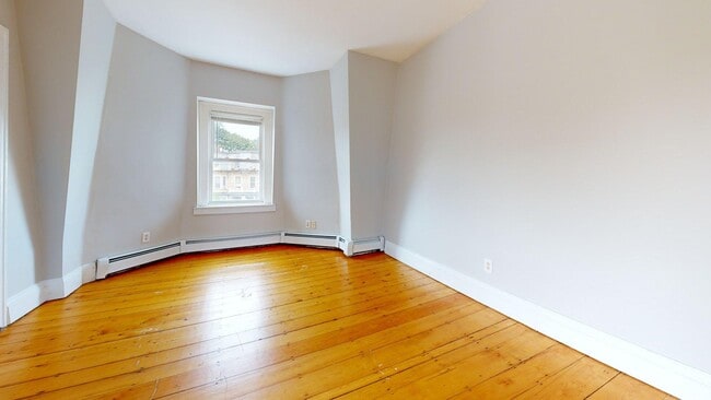 Building Photo - 171 Trenton St