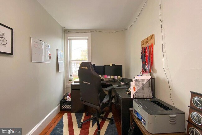 Building Photo - 10 Princeton Ave