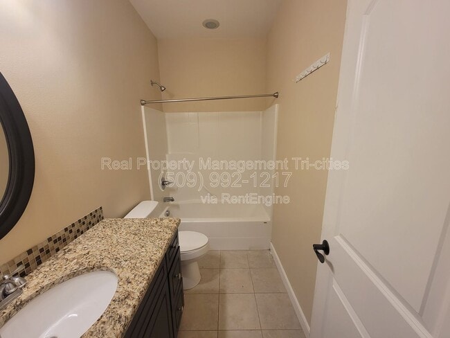 Building Photo - 2348 W 49th Ave