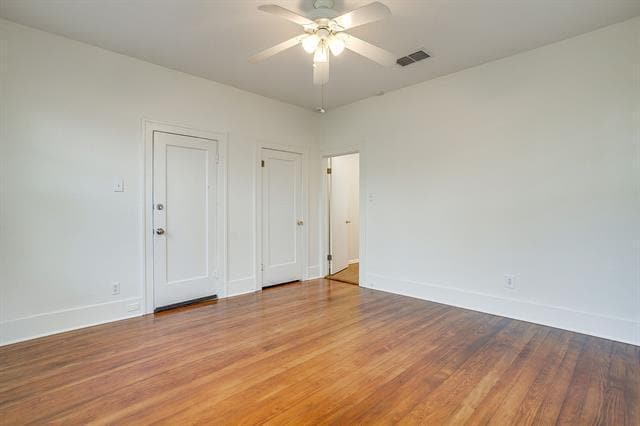 Building Photo - 1622 Mistletoe Blvd
