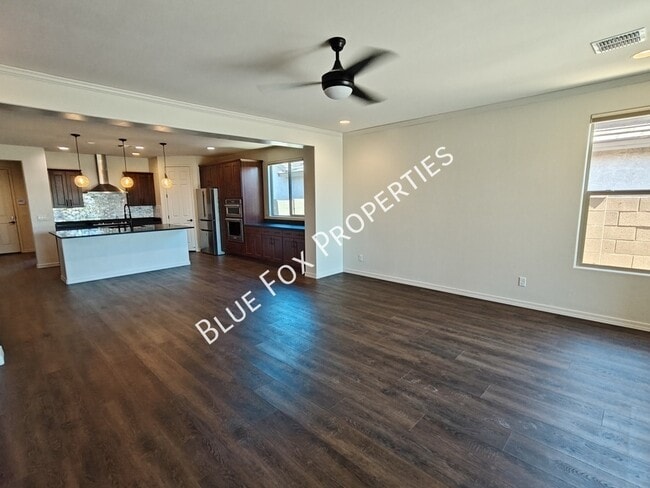 Building Photo - 8454 N Lone Ranger Rd