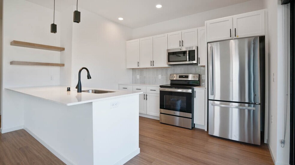 Andante 100 N Farwell St Eau Claire WI 54703 Apartment Finder