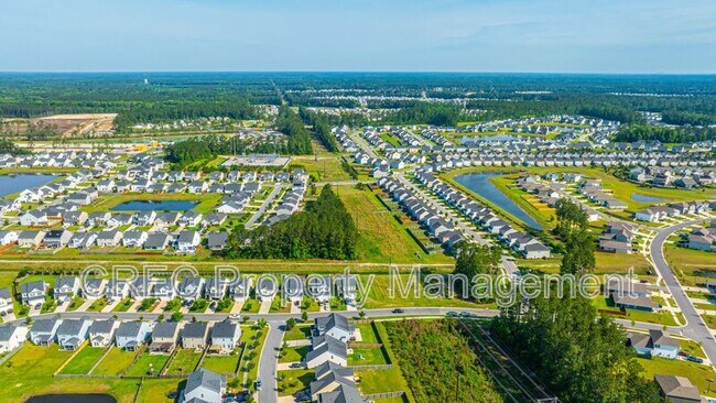 Building Photo - 201 Bigleaf Ct