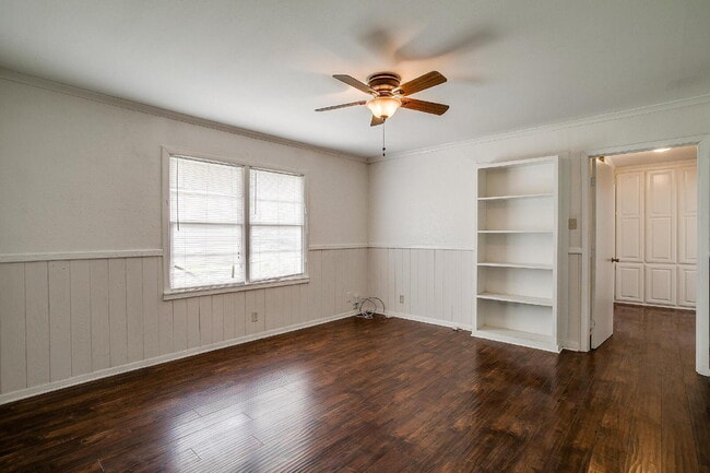 Building Photo - Darling 3-Bedroom Home in South Hills Neighborhood!