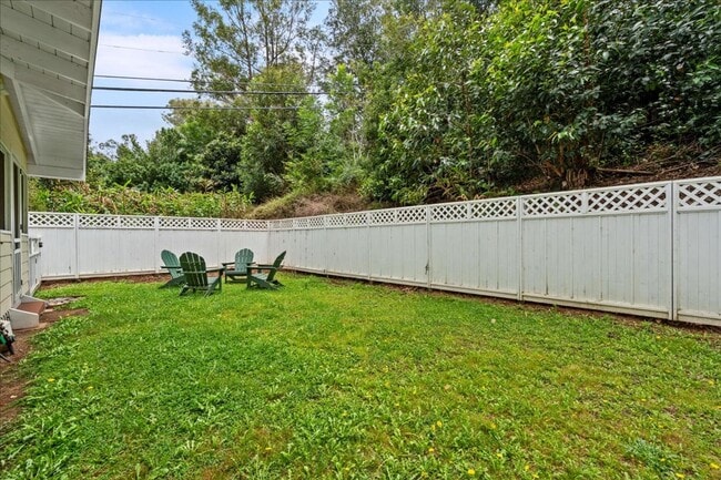 Building Photo - 2 Bedroom, 1 Bath furnished Cottage