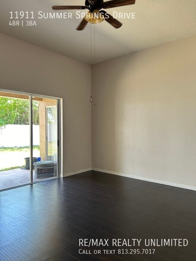 Building Photo - 11911 Summer Springs Dr