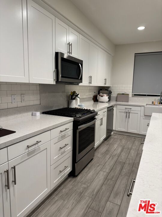 Building Photo - 13935 Fairway Dr