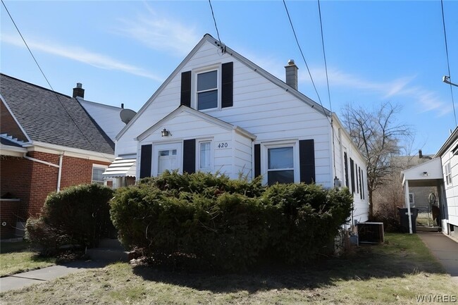 Building Photo - 420 25th St