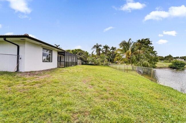 Building Photo - 3630 N 55th Ave