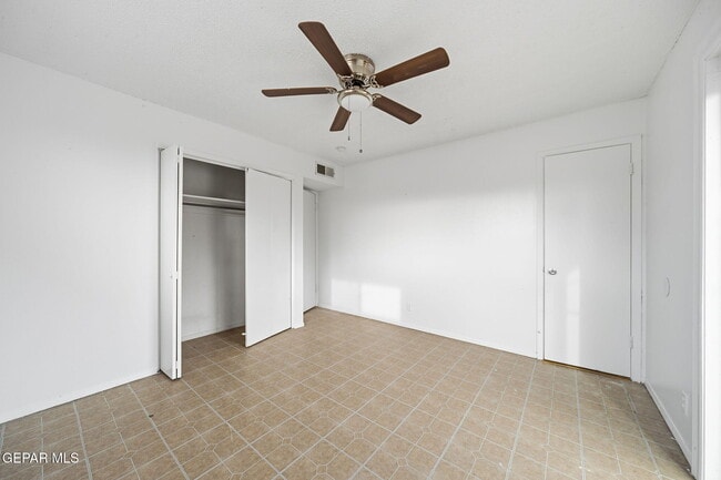 Building Photo - 224 Cuprite Dr