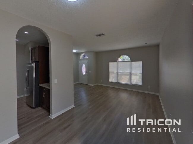 Building Photo - 906 Grand Canyon Dr
