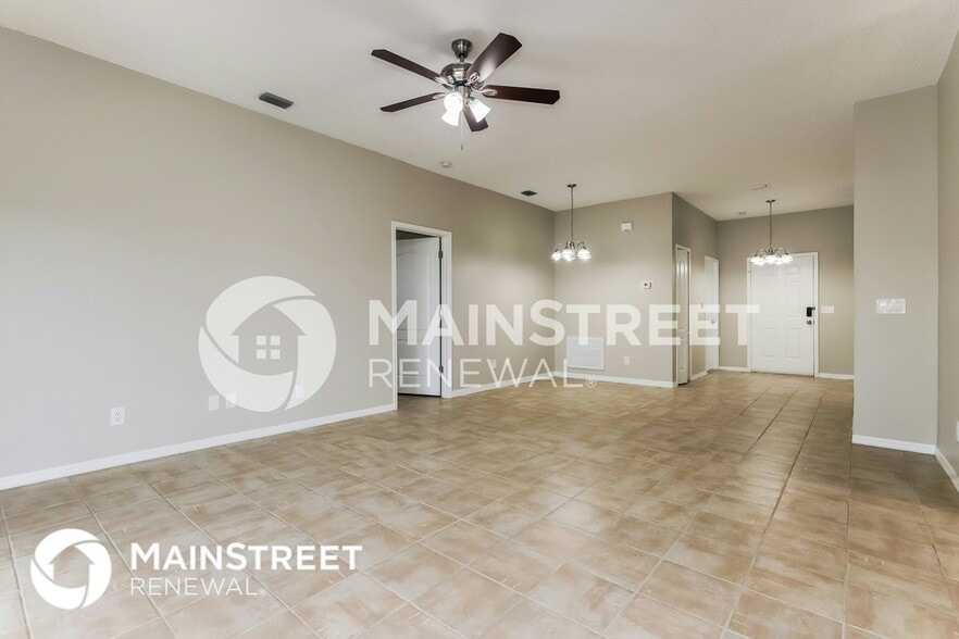 Building Photo - 918 Grand Canyon Dr