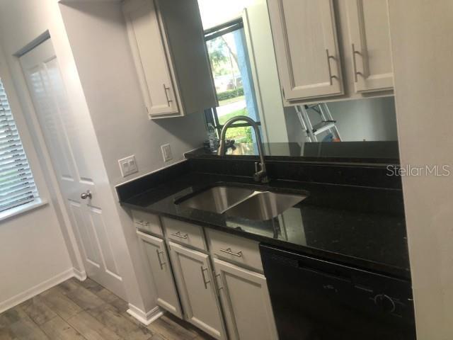 Building Photo - 196 Riverbend Dr