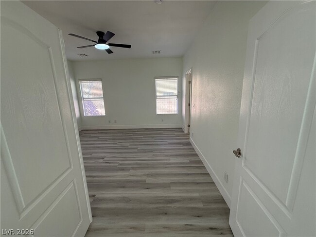 Building Photo - 5568 Jelsma Ave