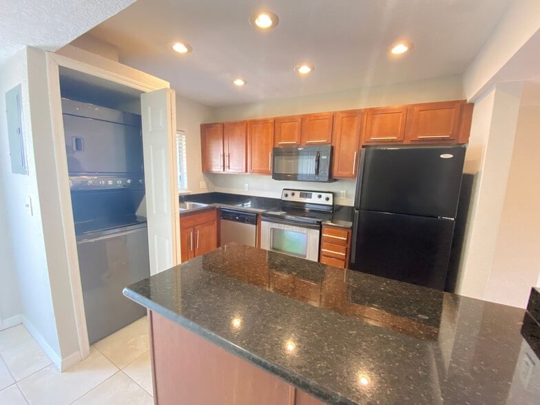 Building Photo - 1922 Conway Rd