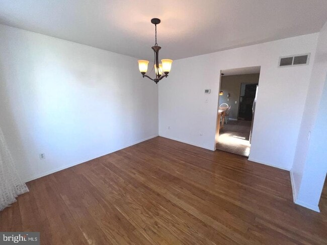 Building Photo - 918 Rockwell Rd