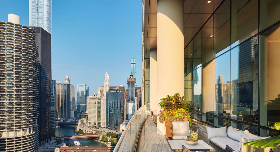 Building Photo - 77 W Wacker Dr