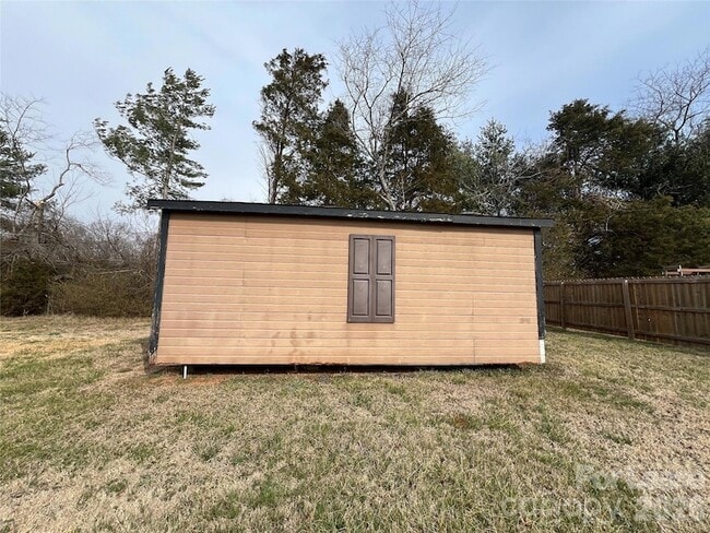 Building Photo - 2050 Rocketts Way
