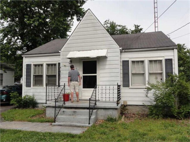 Primary Photo - 3 bedroom