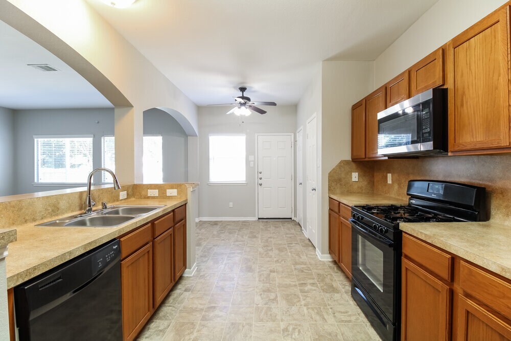 Building Photo - 11823 Princess Garden Way