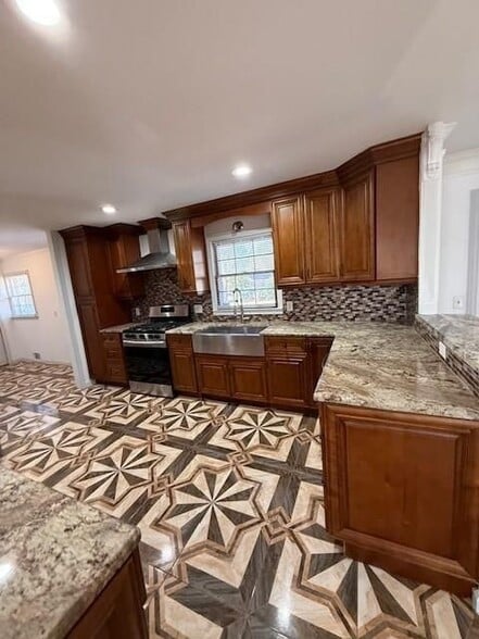 Building Photo - 914 Sherbrooke Dr SE