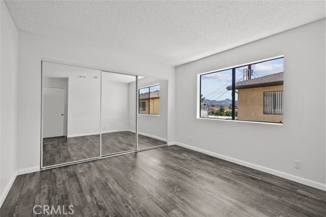Building Photo - 520 E Elmwood Ave