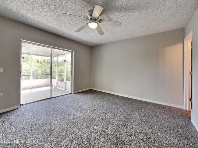 Building Photo - 6637 Gentle Oaks Dr E