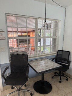 Building Photo - 36 SE 5th St