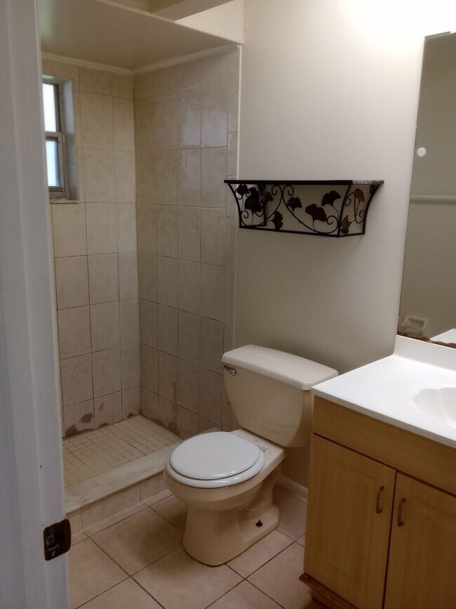 Building Photo - 2655 Sumba Ave