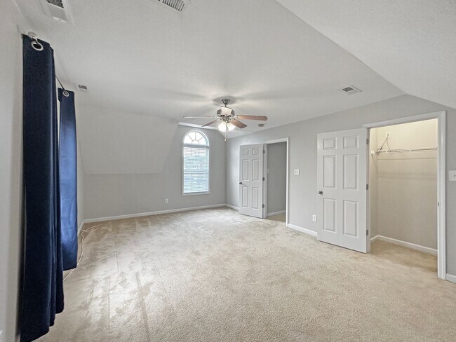 Building Photo - Charming Karns, 3-4 bedroom Home on Quiet ...