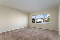 Building Photo - 2432 Webb Ave