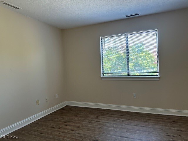 Building Photo - 3800 Rosemont Blvd