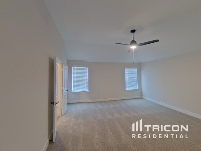 Building Photo - 1106 Bullock Dr