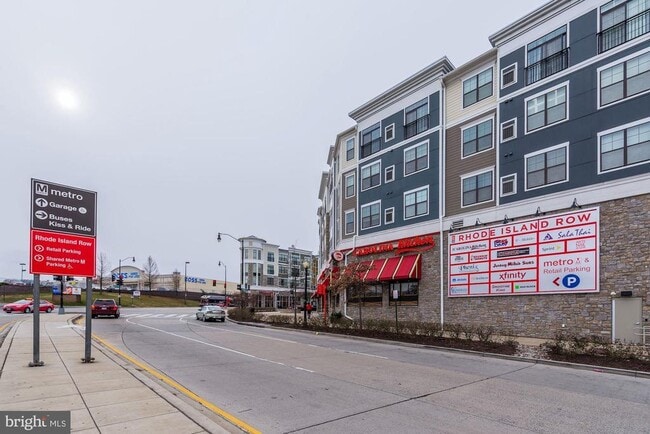Building Photo - 1354 Adams St NE