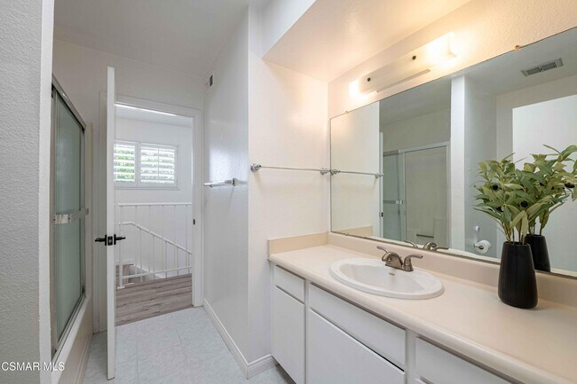 Building Photo - 3623 Summershore Ln