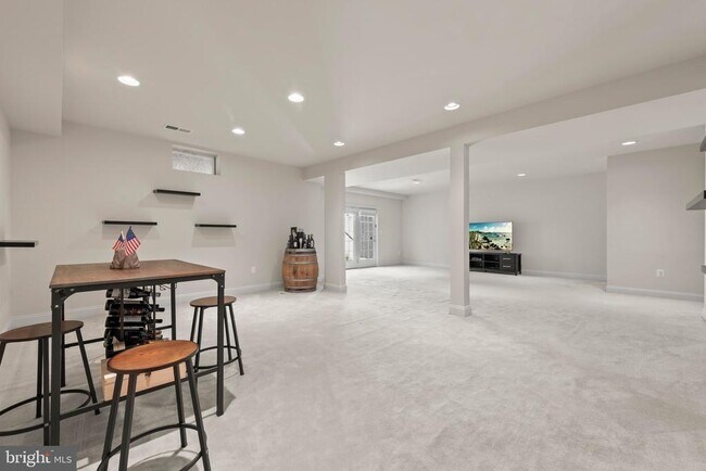 Building Photo - 23303 Mount Middleton Square