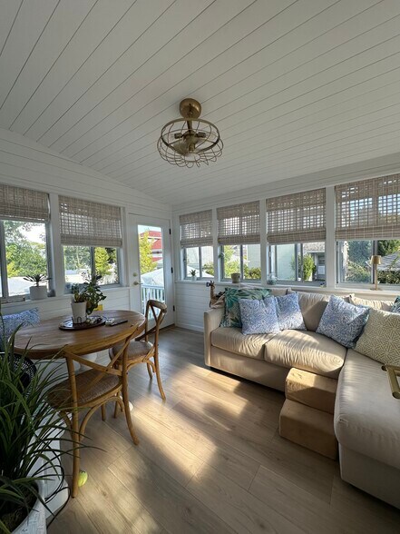 Building Photo - 21 Apthorp St