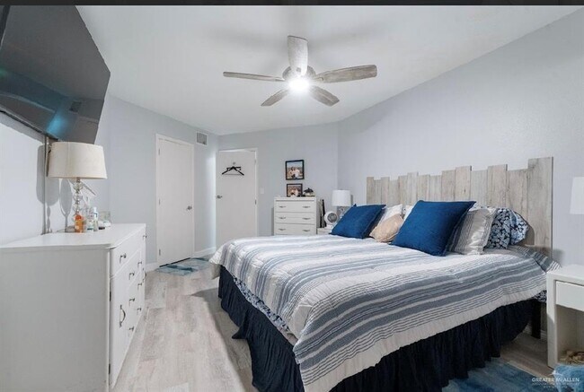 Building Photo - 16 Padre Blvd