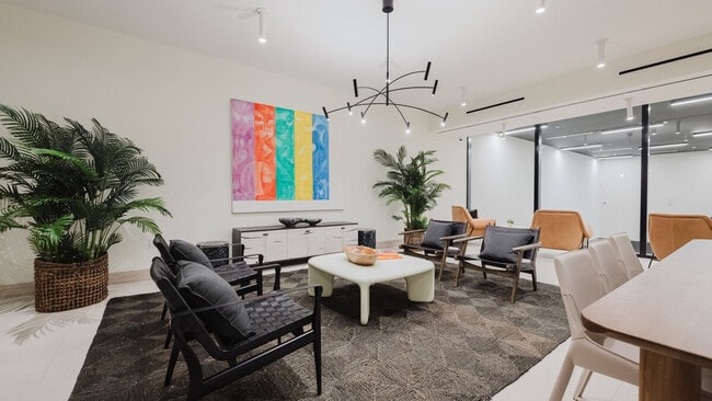 Building Photo - 36 NE 2nd St