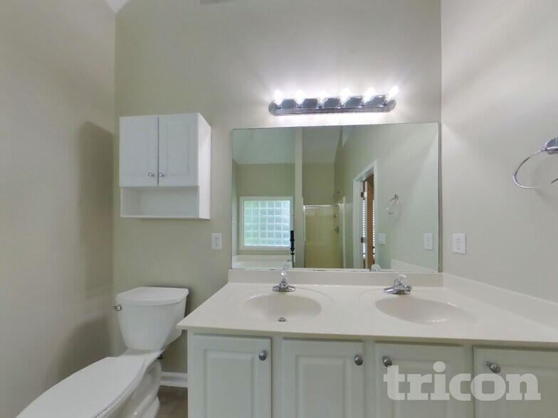 Building Photo - 103 Meadow Side Ct