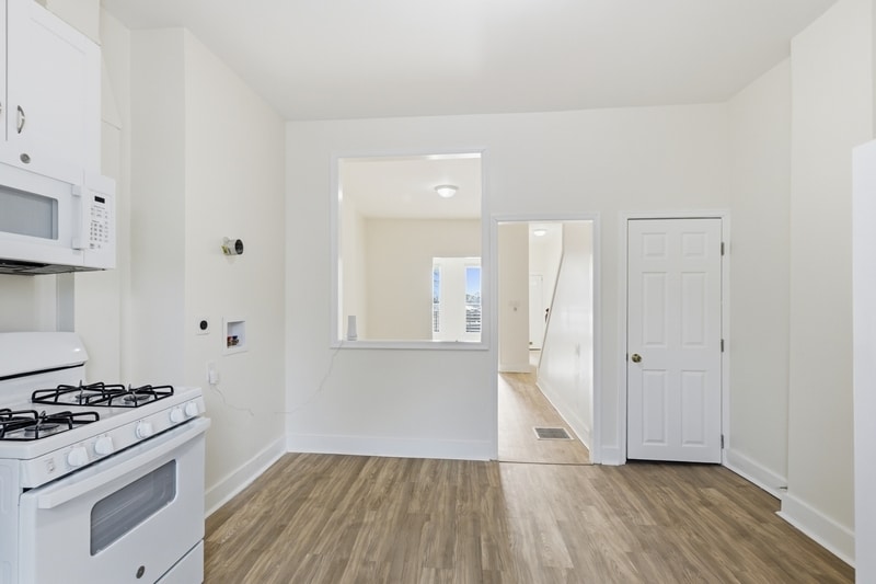 Building Photo - 2540 Frederick Ave