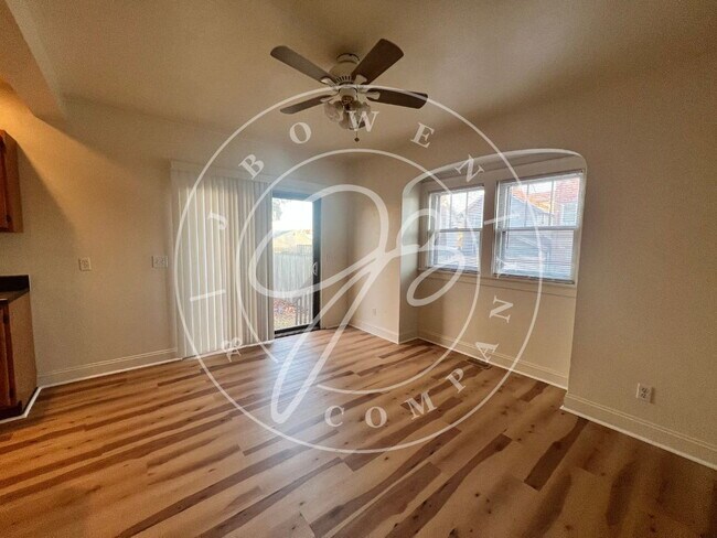 Building Photo - 3-Bedroom Home in West Toledo with spacious kitchen.