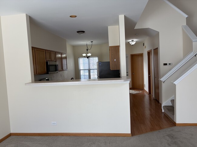 Building Photo - 113 N Barton Trail