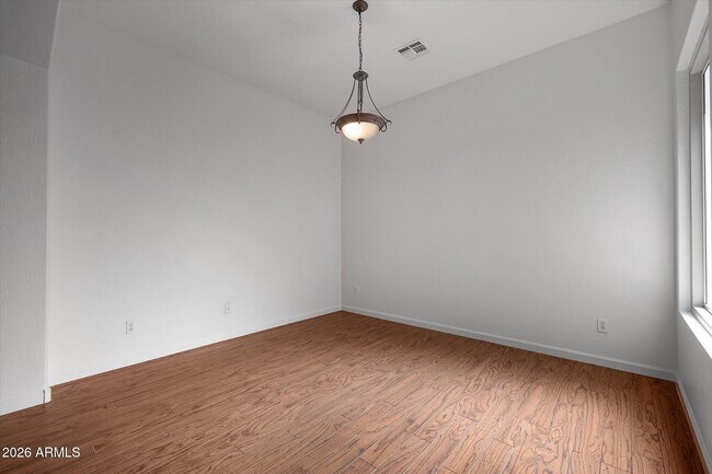 Building Photo - 4018 E Harrison St