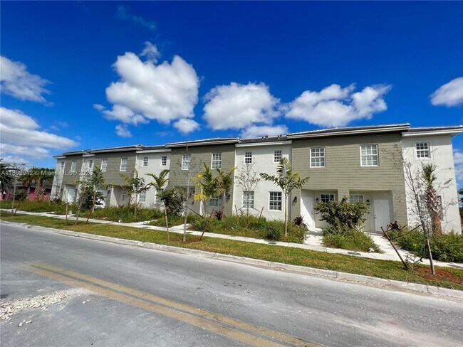 Building Photo - 1310 NW 6th Ave