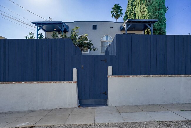 Building Photo - 631 N Rampart Blvd