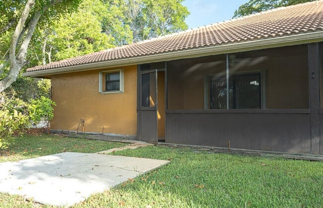 Building Photo - 10501 NW 43rd St