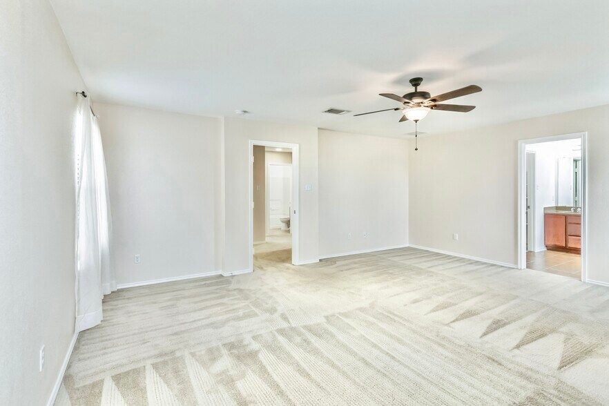 Building Photo - 9147 Sage Loop Ct