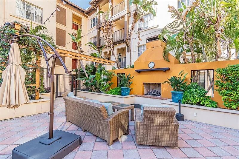 Leisure Area - 200 4th Ave S